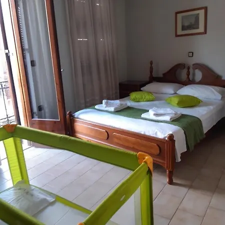 Otto - Spacious Old Town House Ретимно