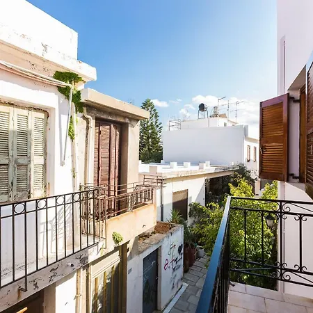 Otto - Spacious Old Town House * Ретимно