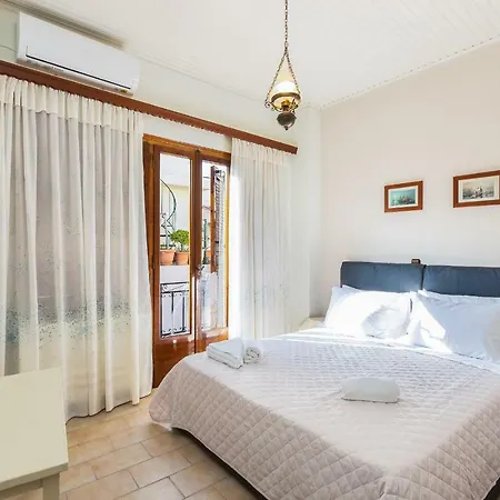 Otto - Spacious Old Town House