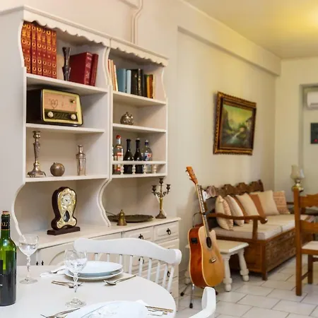 Otto - Spacious Old Town House *